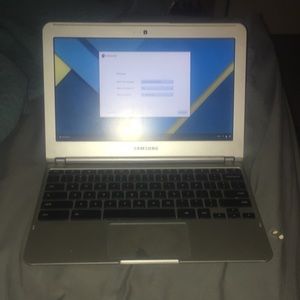 Samsung chrome book .